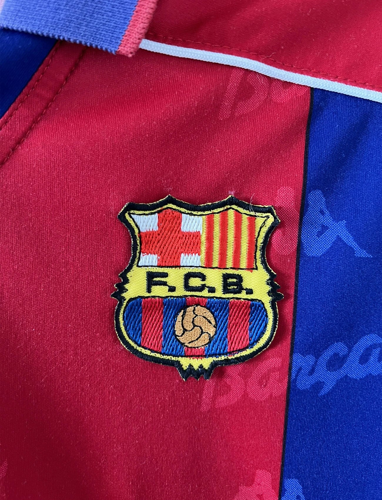 Maillot de foot vintage/retro authentique rouge et bleu Kappa FC Barcelone domicile 1992-1995