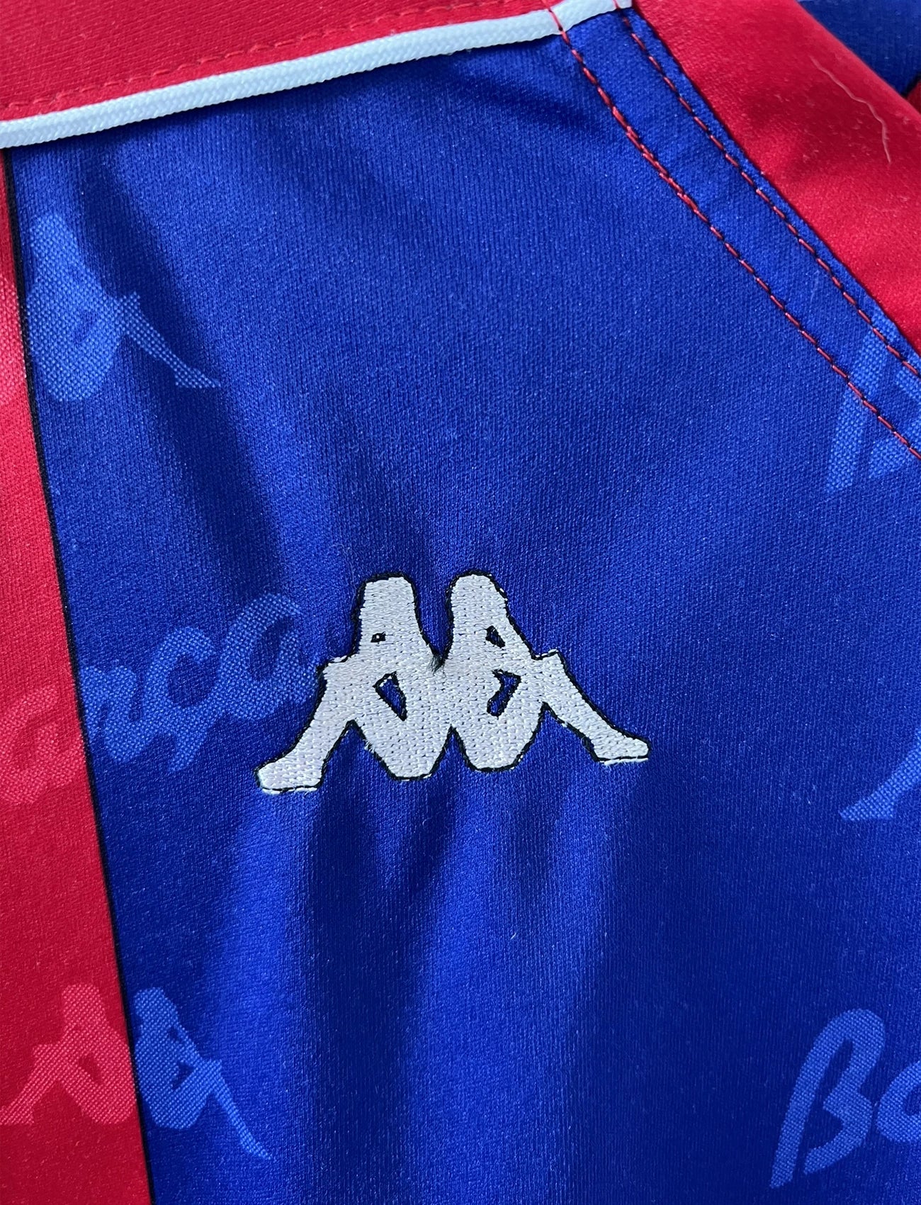 Maillot de foot vintage/retro authentique rouge et bleu Kappa FC Barcelone domicile 1992-1995