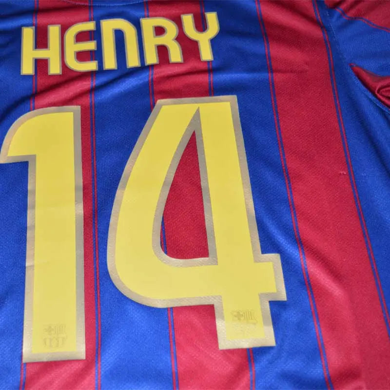 Maillot de foot rétro/vintage authentique rouge et bleu FC Barcelone domicile 2009-2010 Thierry Henry flocage de près