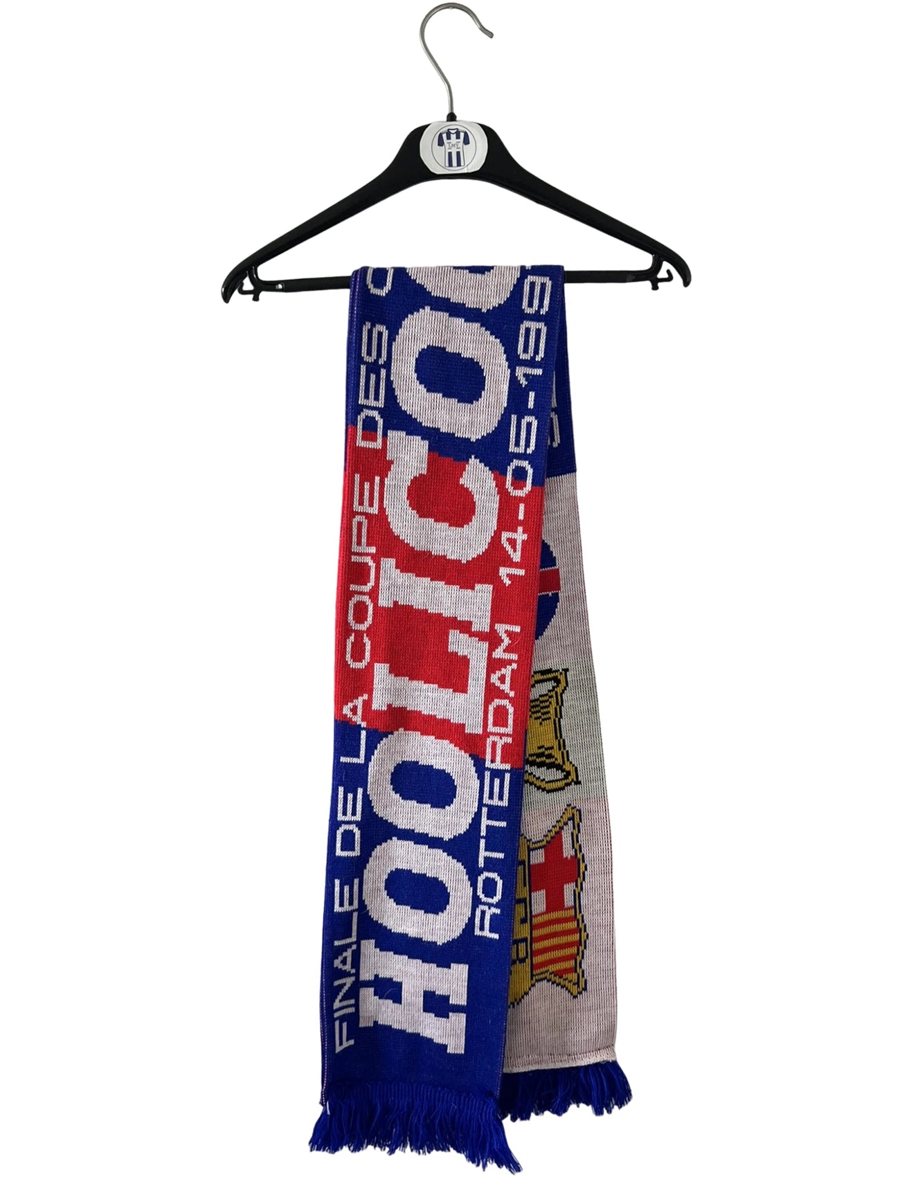 Echarpe de foot vintage du PSG éditée pour la finale de la Coupe des Coupes de 1997.