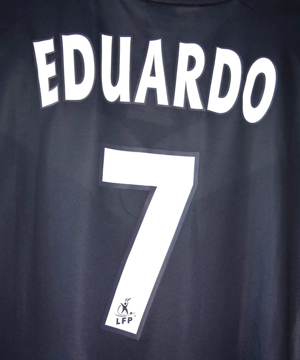 Flocage eduardo costa de près du maillot des girondins de bordeaux de la saison 2001-2002