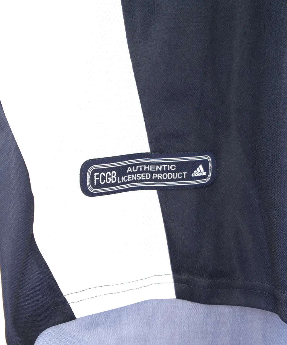 Patch authentic product sur le maillot des girondins de bordeaux de la saison 2001-2002