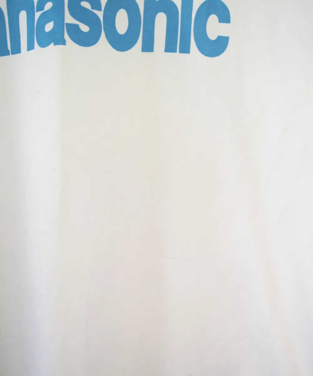 Maillot domicile blanc et bleu de l'om de la saison 1991-1992. On peut retrouver l'équipementier adidas et le sponsor Panasonic.