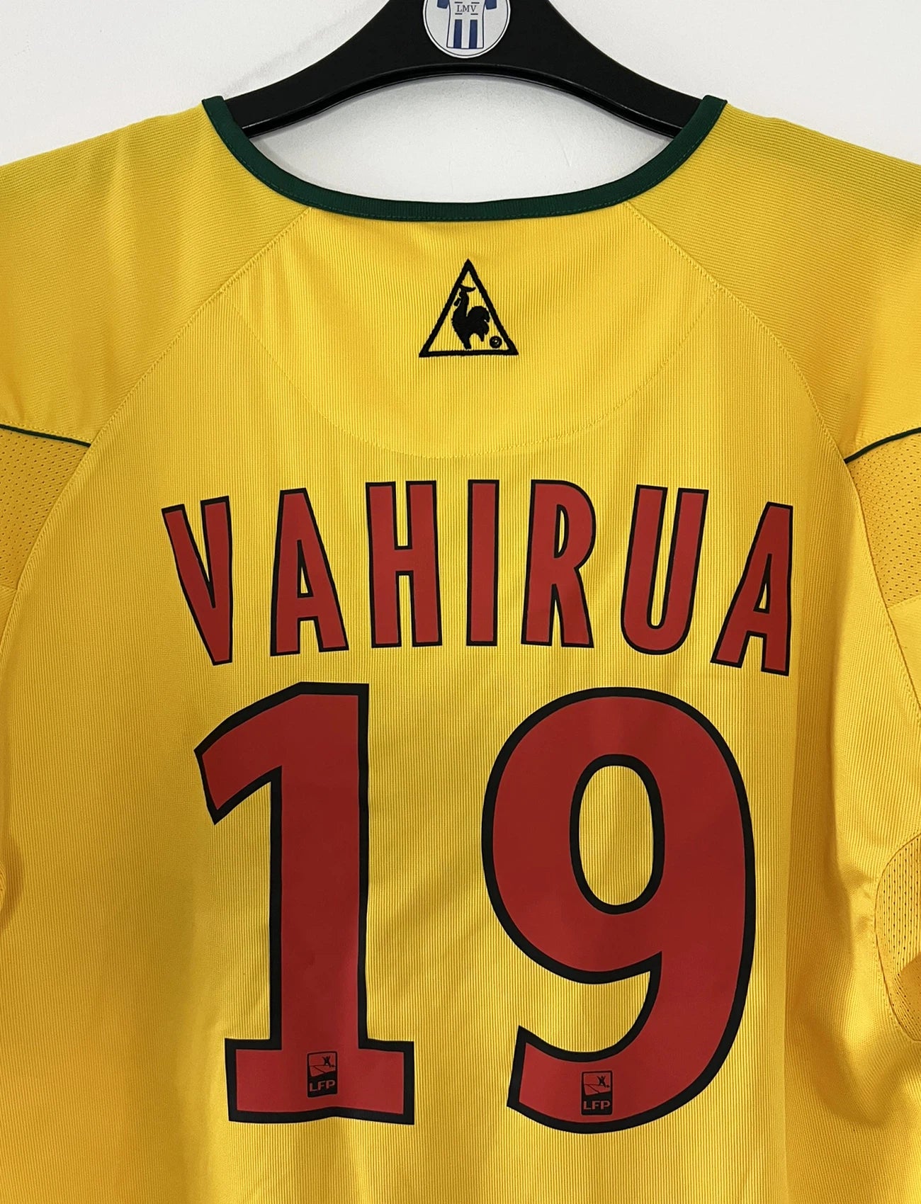 Maillot FC Nantes porté par Claudiu Keseru 2004/2005 Maillot FC Nantes porté par Claudiu Keseru 2004/2005