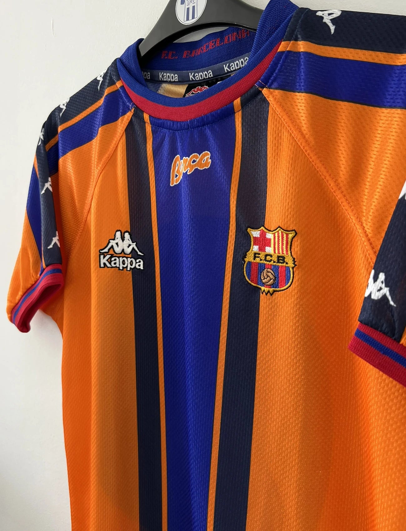 Maillot de foot extérieur rétro/vintage authentique du Barca Orange, bleu et noir de la saison 1997-1998