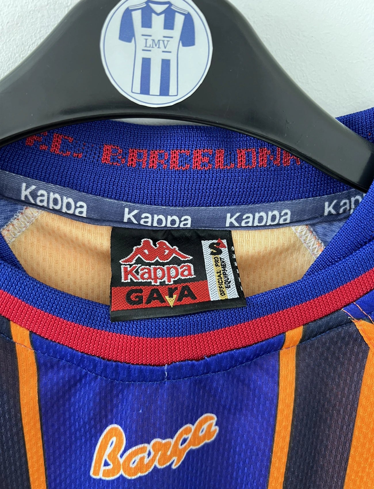 Maillot de foot extérieur rétro/vintage authentique du Barca Orange, bleu et noir de la saison 1997-1998