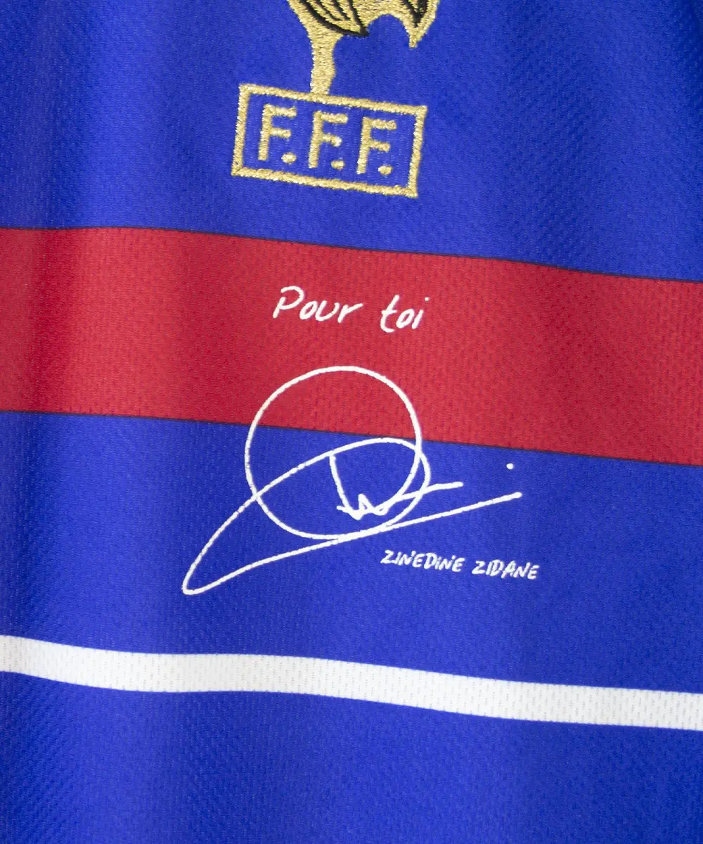 Signature de Zinedine Zidane sur le maillot de l'équipe de France 1998